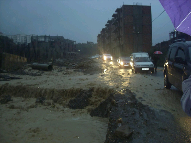 Innondations/ Un début de décembre glissant pour la ville côtière d’Azeffoun Innondations/ Un début de décembre glissant pour la ville côtière d’Azeffoun
