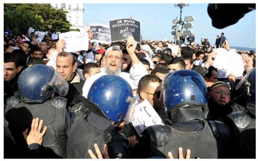 Caricatures de Mahomet : des émeutes à Alger sous le slogan 