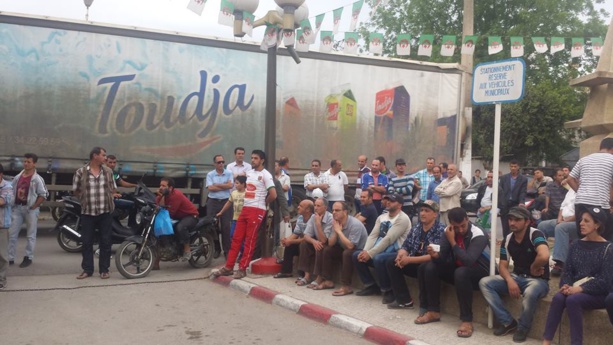 Vgayet / « La liberté de la Kabylie est une dette qui n'accepte pas de rééchelonnement », Meeting du MAK à Leqser  (El Kseur)