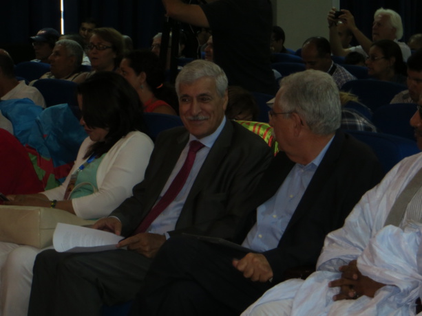 Ferhat Mehenni ovationné par les militants amazighs à la 7è session du Congrès mondial Amazigh
