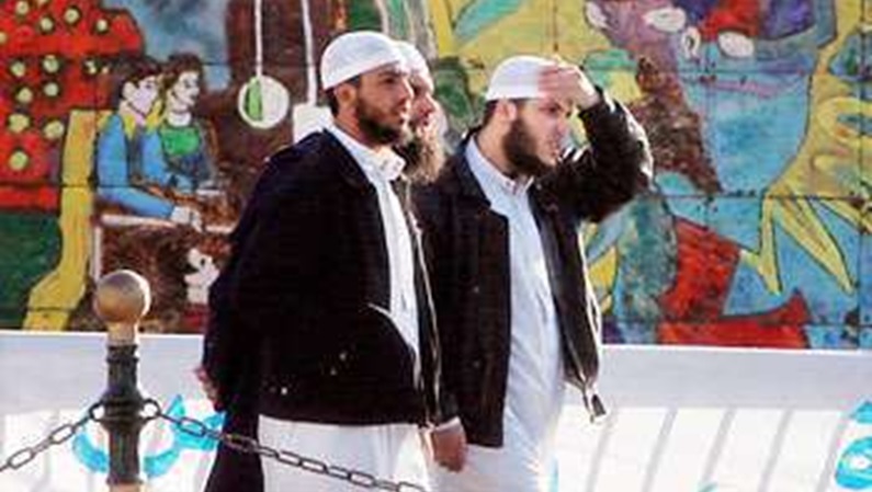 Ras-le-bol !  L'islamisme envahit la Kabylie..., une contribution de Boualem Afir