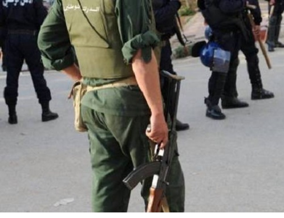 Série d'arrestations et déploiement massif de la police et de la gendarmerie algériennes pour empêcher la tenue du 3ème Congrès du MAK