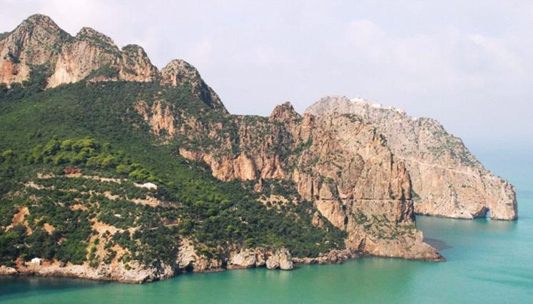 Vgayet, Cap Carbon: le plus haut phare naturel du monde se trouve en Kabylie