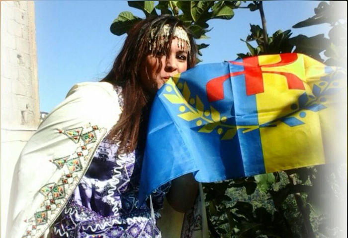 Arrestations à Wagnun : Samira "Matoub", la poétesse, a été libérée