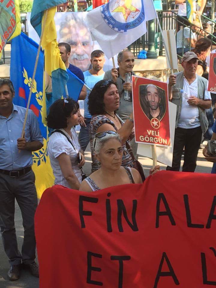 De d. à g. : Masa Yasmina Oubouzar, Vice-présidente du MAK et Masa Nadia At Uεisa, Secrétaire nationale aux Relations avec les peuples amazighs (PH/SIWEL)