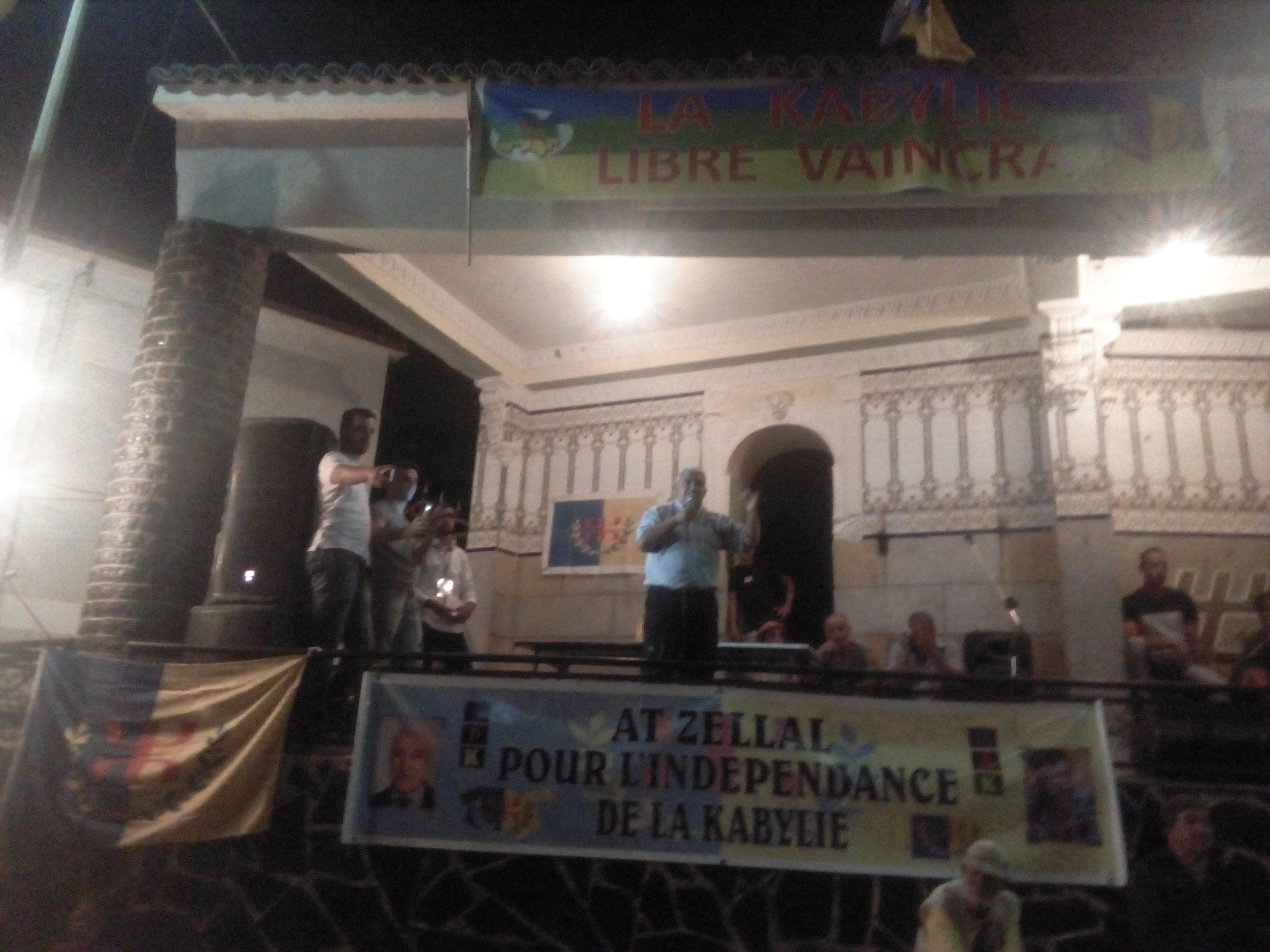 Grandiose fête à At-Zellal : football, chants et politique au menu