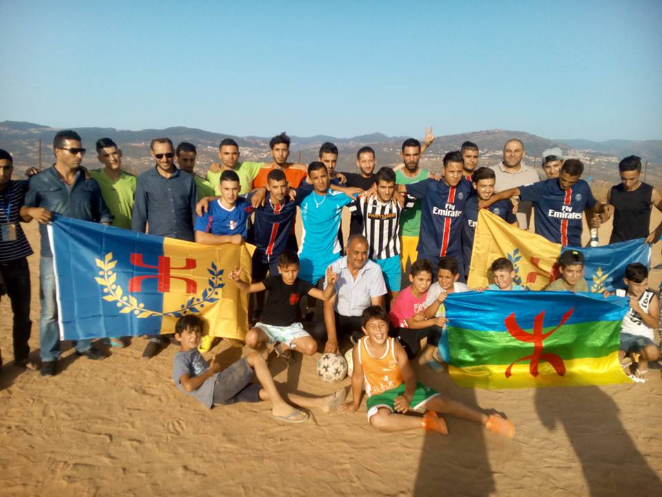 Grandiose fête à At-Zellal : football, chants et politique au menu