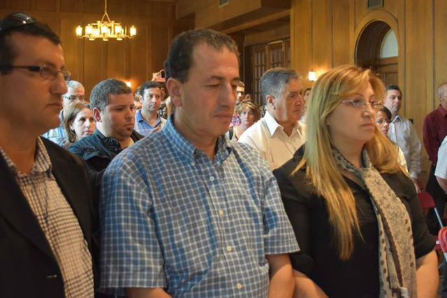 Mme Nora Abdaoui, ministre des Droits humains, aux cotés de M. Amar Nessah, ministre à la Solidarité et de M. Tahar Ait Abdeslam, ministre de l'Economie et du Développement durable, lors des travaux sur le projet de Parlement Kabyle, le 03/09/2016 à Montréal (PH/KH)