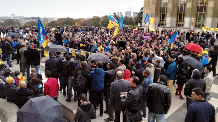 Quelques moments forts du rassemblement à Paris contre la répression du pouvoir algérien