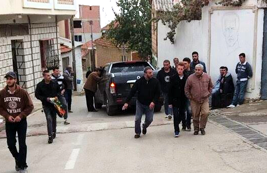 En direct du meeting du MAK à Timizart (forte mobilisation de la police et de la gendarmerie coloniales)