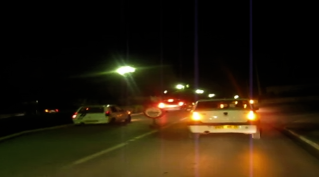 Alerte intimidations : les militants politiques ont été finalement conduits à la brigade de Toudja