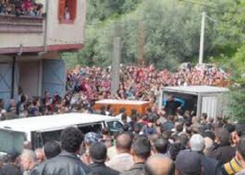 At Zmenzer, lors de l'enterrement d'Amirouche Mebrek. PH/DR