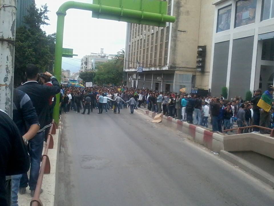 27 Avril : Marche à Tizi-Wezzu et rassemblements à Paris et Ottawa (actualisé minute par minute)