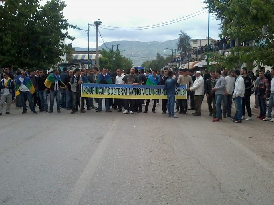 27 Avril : Marche à Tizi-Wezzu et rassemblements à Paris et Ottawa (actualisé minute par minute)