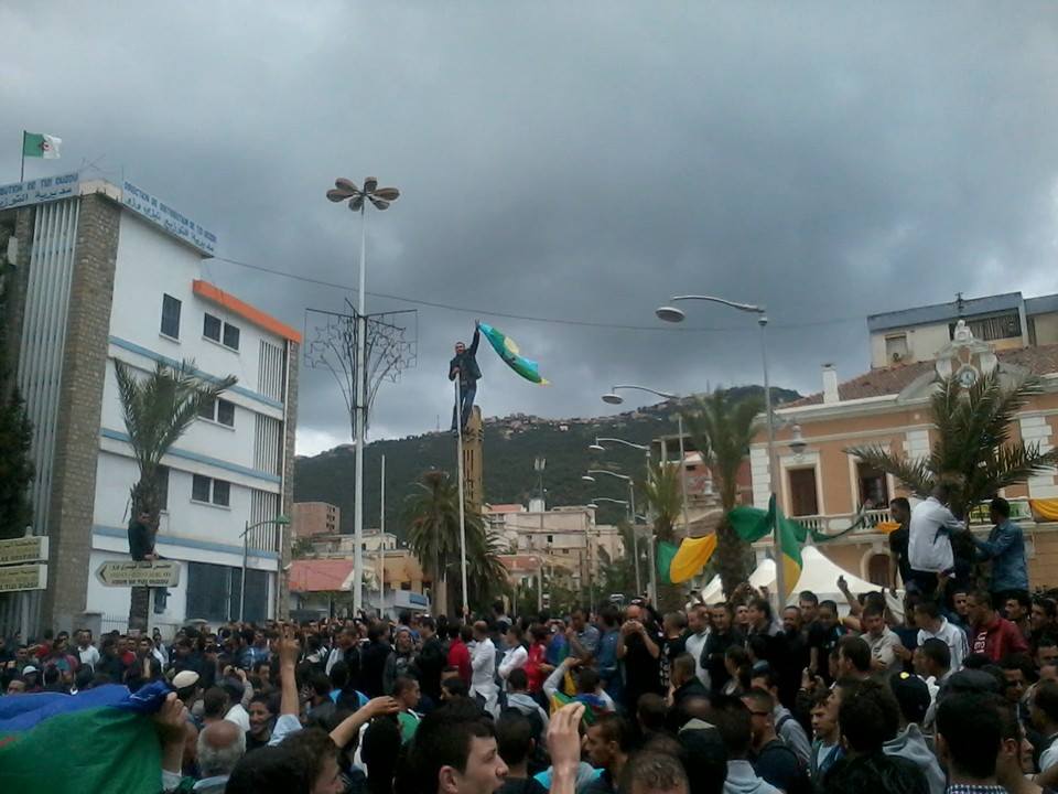 27 Avril : Marche à Tizi-Wezzu et rassemblements à Paris et Ottawa (actualisé minute par minute)