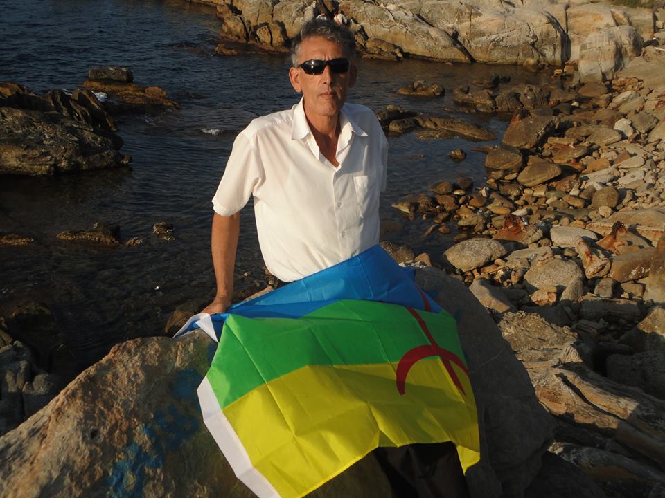 Reconnaissance aux militants du MAK : Mouloud Mebarki participe à la marche malgré sa maladie