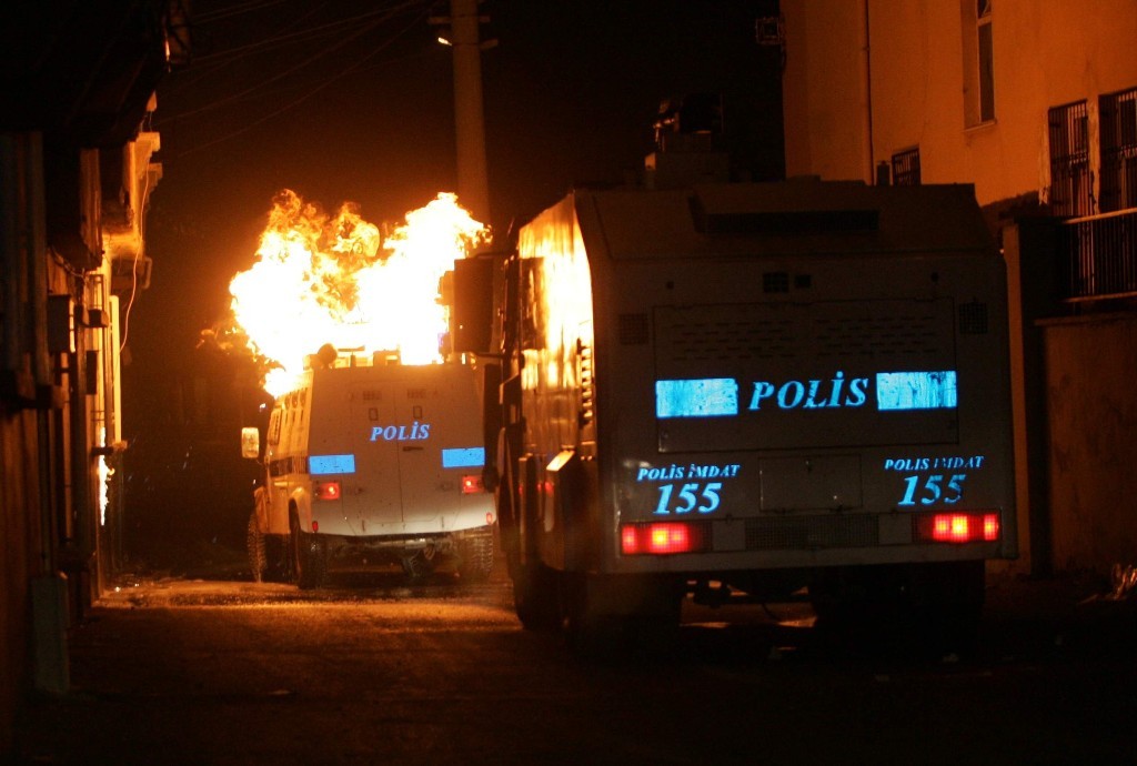 Turquie: révolte, attaques racistes, violences étatiques