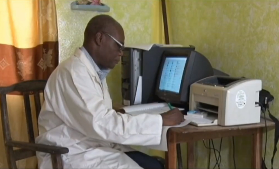 Le médecin-légiste camerounais André Mouné (PH/DR)