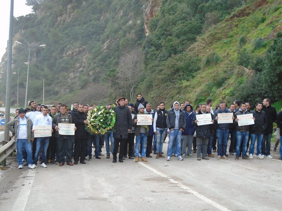 Hommage aux victimes de l'éboulement aux pieds de Yemma Tadrart (PH/Hocine Boumedjane)