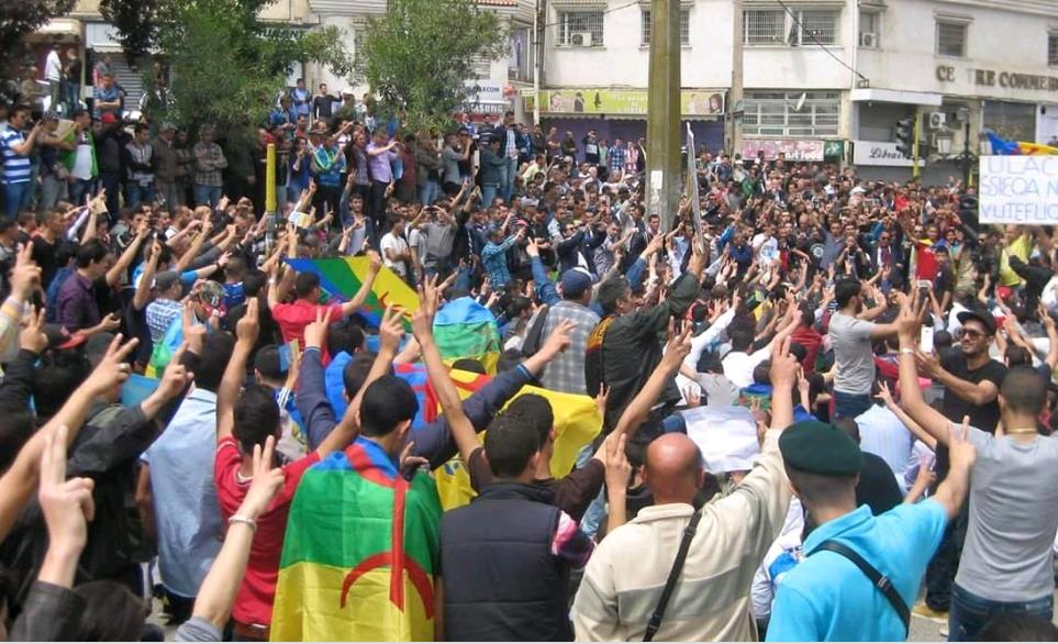 Le MAK et l'autodétermination de la Kabylie plébiscité par le peuple kabyle