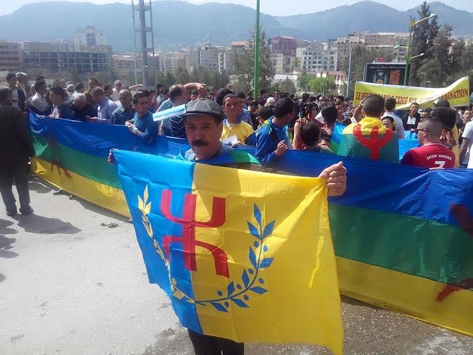 Le MAK et l'autodétermination de la Kabylie plébiscité par le peuple kabyle