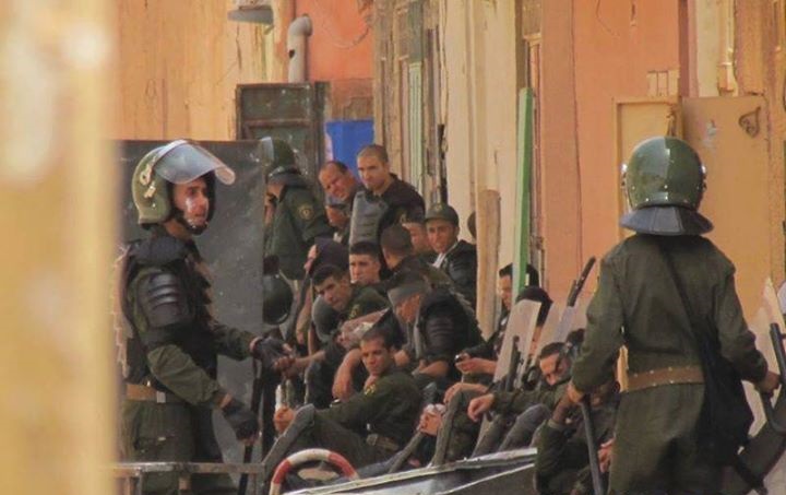 La police et la gendarmerie algérienne ont procédé à l'occupation de Ghardaia pas pour garantir l'ordre comme ils le prétendent mais pour assurer protection et appui aux agressions des chaâmbas contre les mozabites (PH/DR)