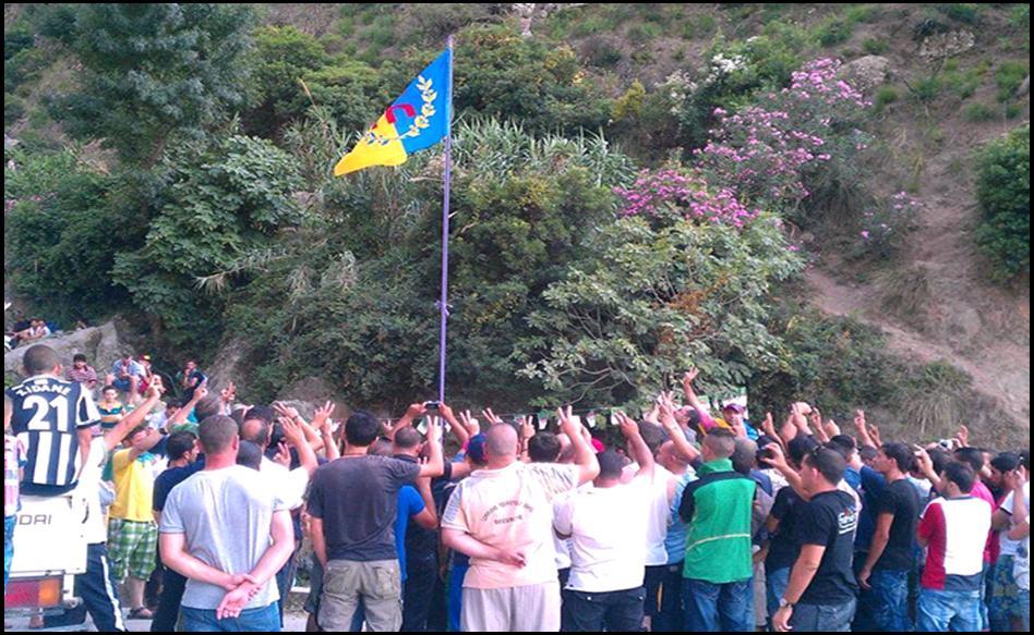 Le drapeau kabyle flotte à At-Vuɛisi : « Le temps des contestations mineurs est clos, vivement la souveraineté de la Kabylie »
