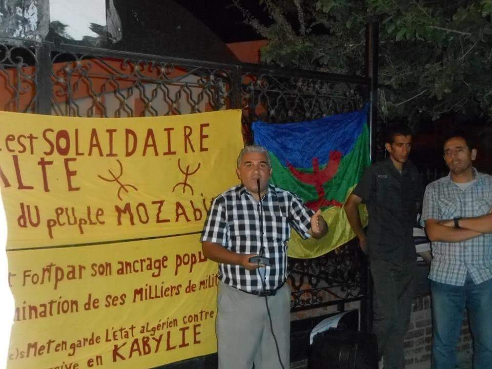 Rassemblement de solidarité avec le Mzab à Akbou : "La neutralité est un acte de soutien à l’Etat algérien au moment où il opère un génocide dans le Mzab"