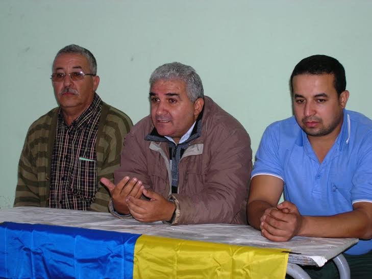 Activités organiques du MAK : Conférences internes à Iwaḍiyen et At Yanni