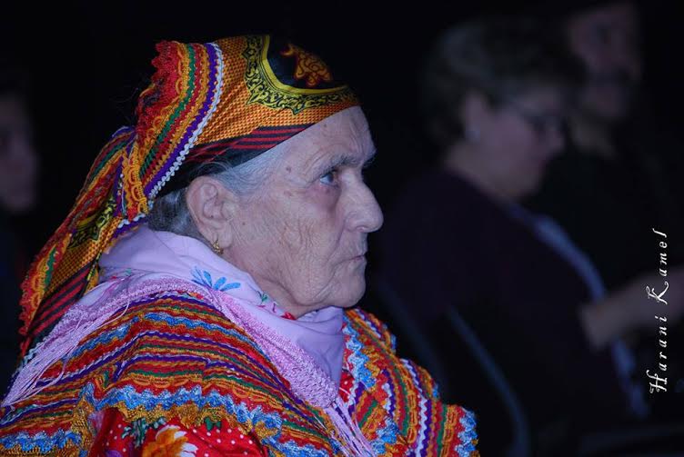 Une première à Laval !   Kabyles, autochtones Mohawk et québécois réunis dans un même spectacle coloré, festif et amical.