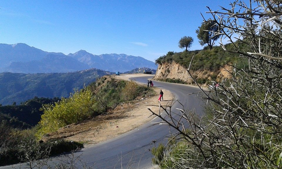 MAK At Iraten : Ramassage de déchets sur les bords de la RN15