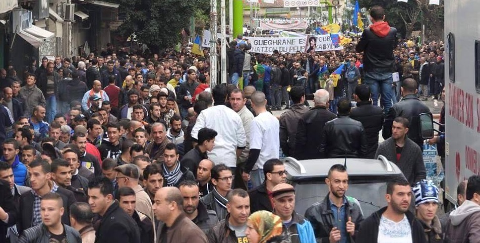 Tizi-Ouzou : Malgré les intimidations, les propagandes  de déstabilisation et  les entraves « sécuritaires », la marche du MAK à a été grandiose.