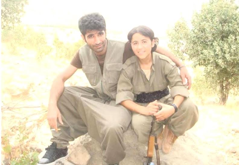 Jeune combattante kurde contre l'organisation terroriste de l'Etat Islamique : " Ne vous fiez pas à mon corps de femme frêle, vous ne pouvez imaginer combien il est immense le monde de la liberté que je porte dans mon cœur" (PH/ Kurdistan au féminin)