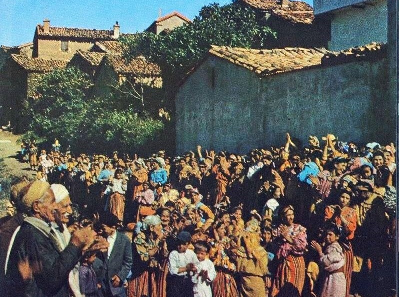 Hommage à la femme Kabyle. Récit...