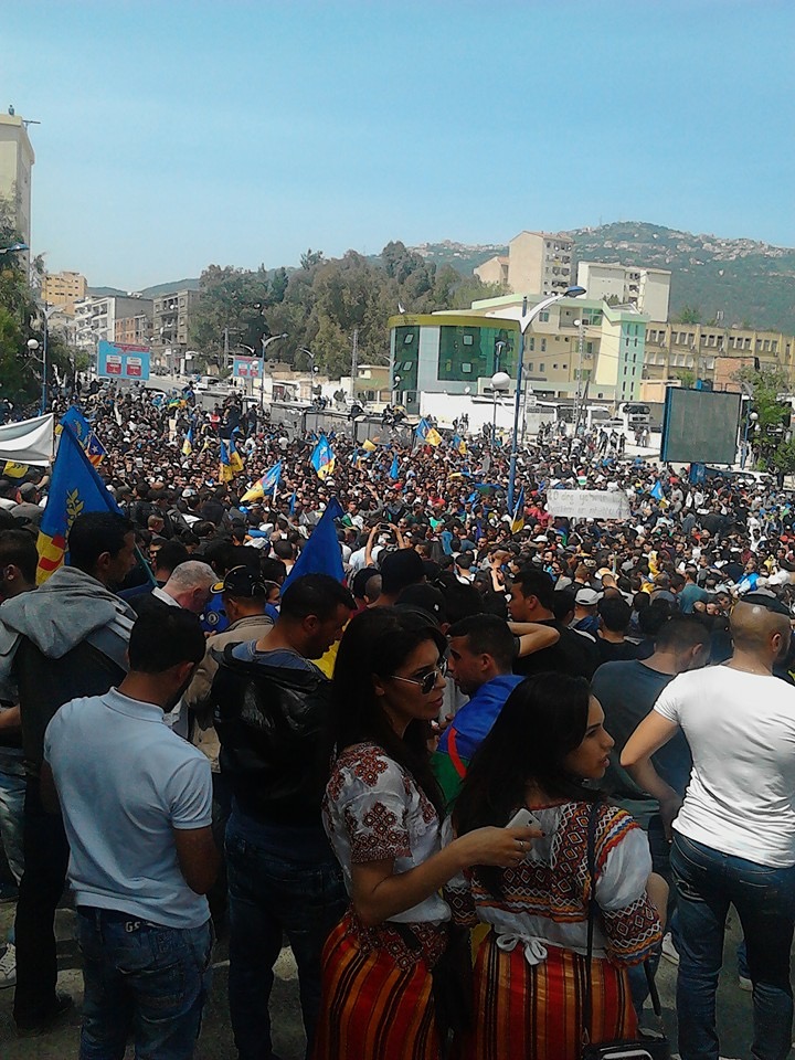  20 avril 2016 : Le triomphe du MAK  ou « l’acte fondateur d’un troisième printemps, celui de la liberté du peule kabyle »