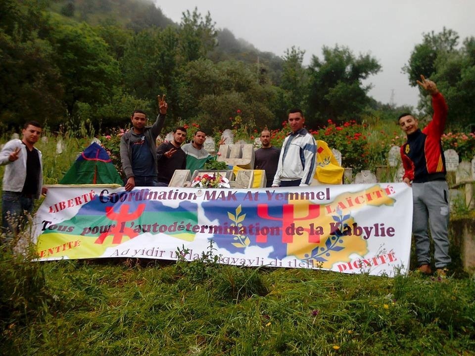 At Yemmel (Timezrit) : Le MAK rend hommage au martyr Arab Nacer tombé sous les balles de la gendarmerie algérienne le 26 avril 2001