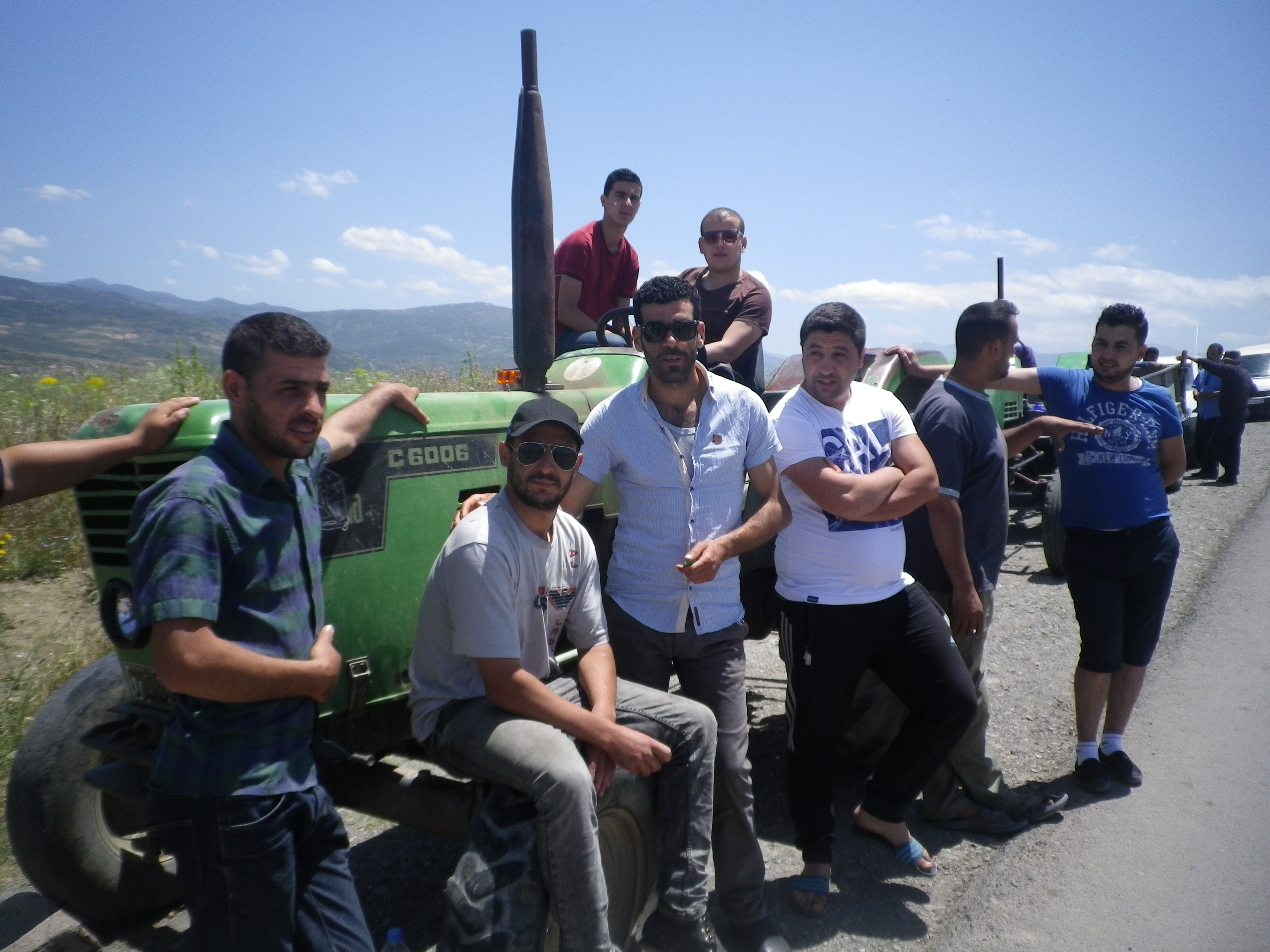 At Zellal : Les citoyens empêchent la visite du premier ministre algérien