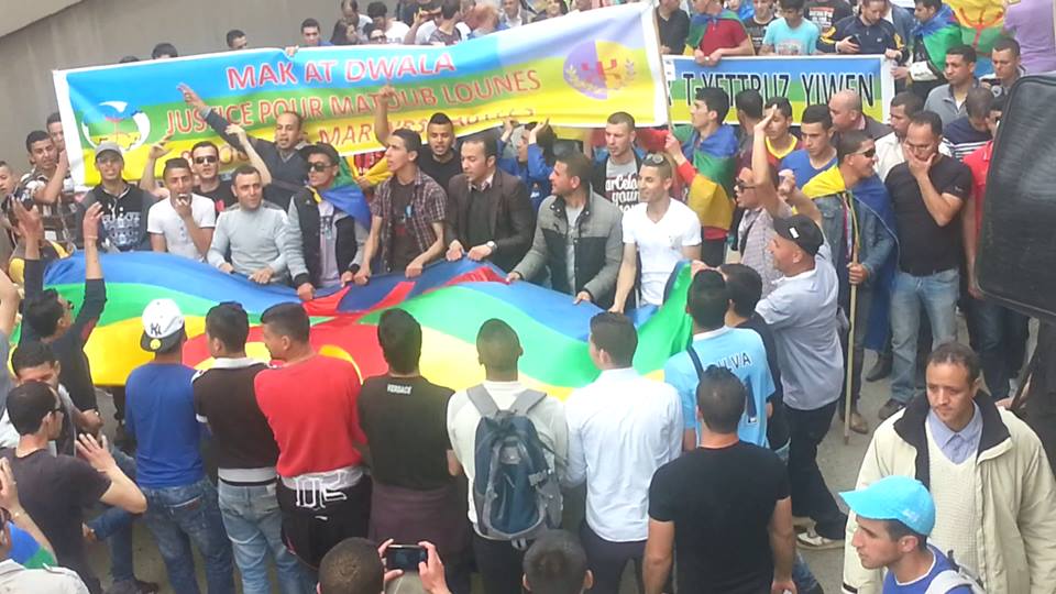 Urgence levée : Les deux militants du MAK-At Dwala ont été relâchés après deux heures d'interrogatoire