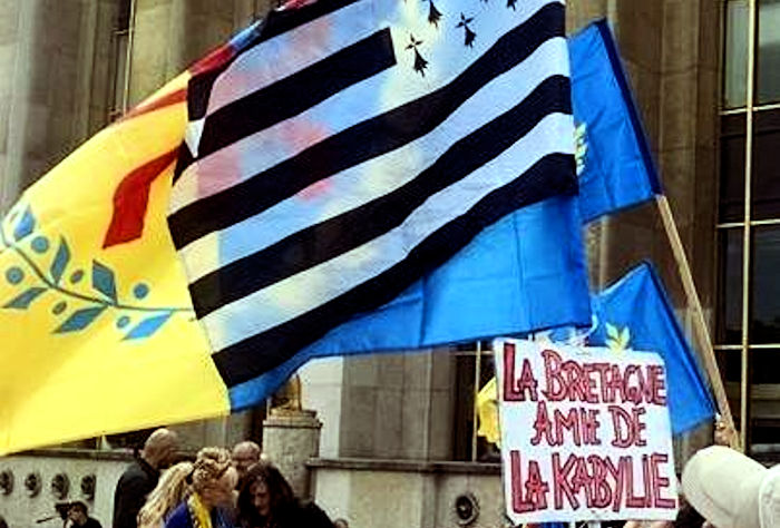 Christiane Serir, militante bretonne, demande une carte Nationale d'Identité Kabyle