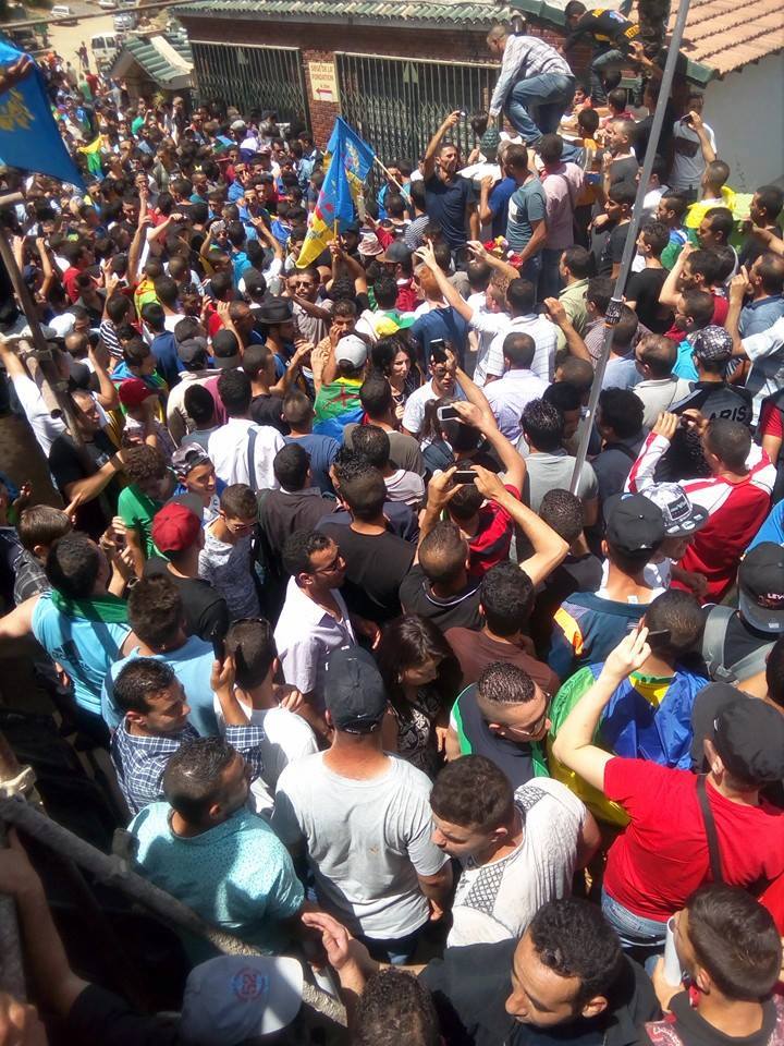 MAK & Anavad : 18è commémoration de l'assassinat de Lounès Matoub à Tawrirt Musa