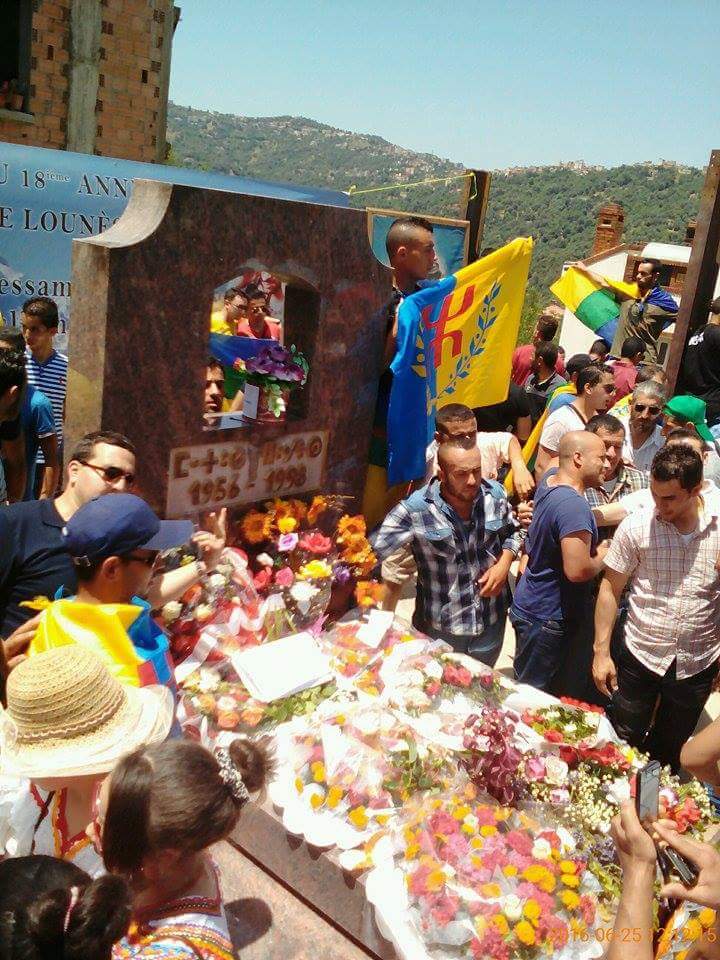 MAK & Anavad : 18è commémoration de l'assassinat de Lounès Matoub à Tawrirt Musa