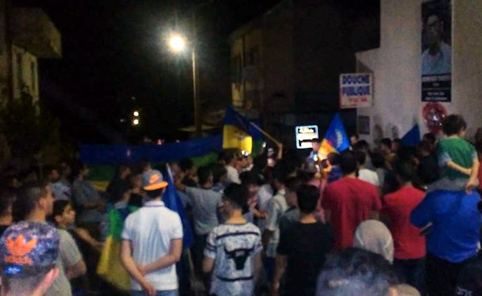 La police coloniale algérienne menace un professionnel du spectacle pour empêcher le gala de Mekla (actualisé)