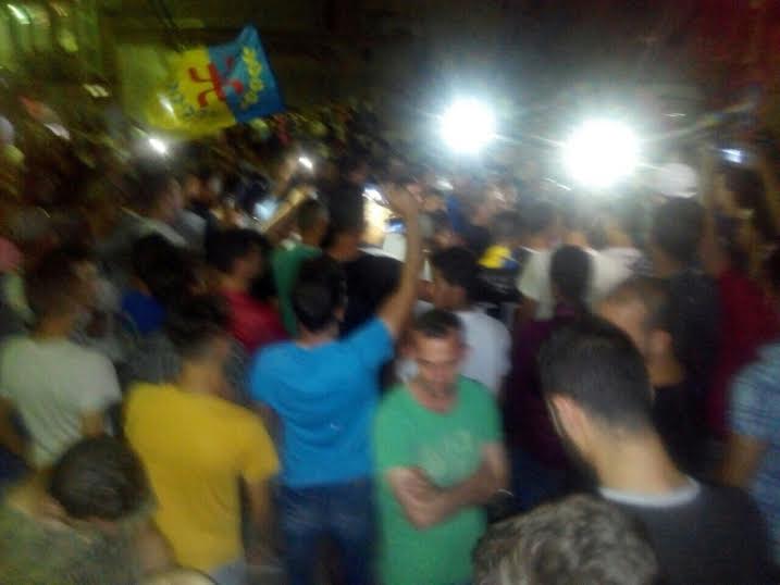 Répression coloniale / Marche et rassemblement en cours devant le commissariat de Mekla (Actualisé _ Vidéo)