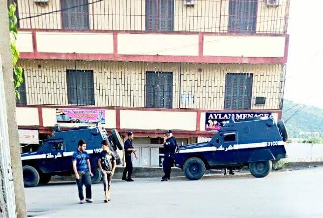 ALERTE / At-Dwala sous occupation policière pour empêcher le gala en hommage à Matoub Lounès.