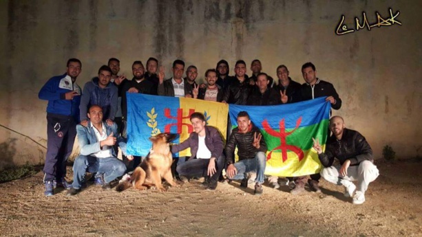 URGENT / Rassemblement populaire devant le commissariat de Larev3a n At Iraten (actualisé)