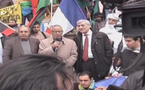 Ferhat Mehenni au Trocadéro pour soutenir les Amazighs de Libye