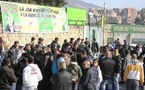 Les supporters de la JSK se rassemblent devant la wilaya pour demander le départ de Hannachi