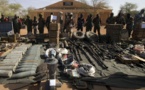 Incroyable mais vrai: Les forces françaises de l'opération Serval remettent 7 tonnes d'armements à une armée de putschistes qui excelle dans les crimes de guerre