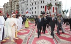 François Hollande et le Makhzen marocain qui « chaque jour accomplit des pas décisifs vers la démocratie ».