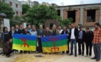 Malgré le report du vote pour le drapeau kabyle, le MAK se rend à Tawrirt Moussa et dépose une gerbe de fleurs à la mémoire du REBELLE